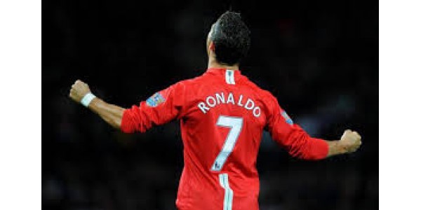 CRISTIANO RONALDO, 37, STÁLE nechce být hráč na lavičce